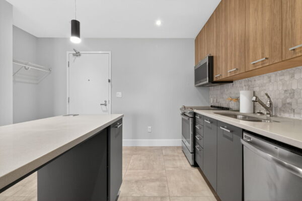 24-web-or-mls-IMG_3877 24-web-or-mls-IMG_3877