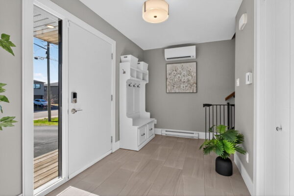 8-web-or-mls-IMG_3631 8-web-or-mls-IMG_3631