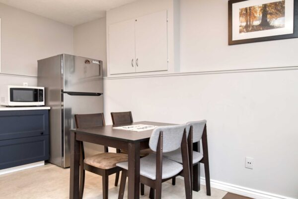 25-Apt-2-diing-area