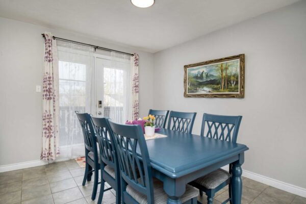 4-Apt-1-dinig-room-a